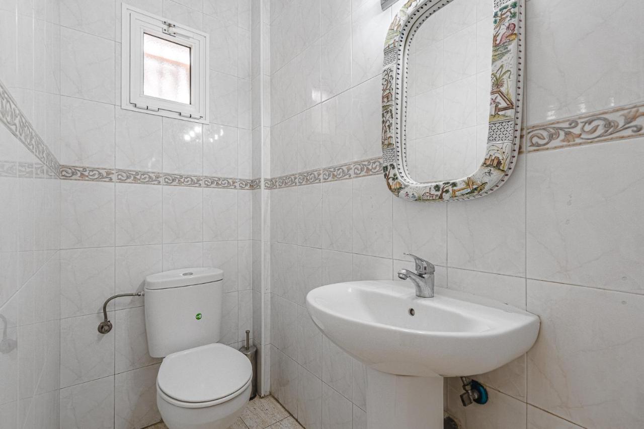 Red Large Family Apartment, Three Floors, 10 Guests Costa Adeje  Exterior photo