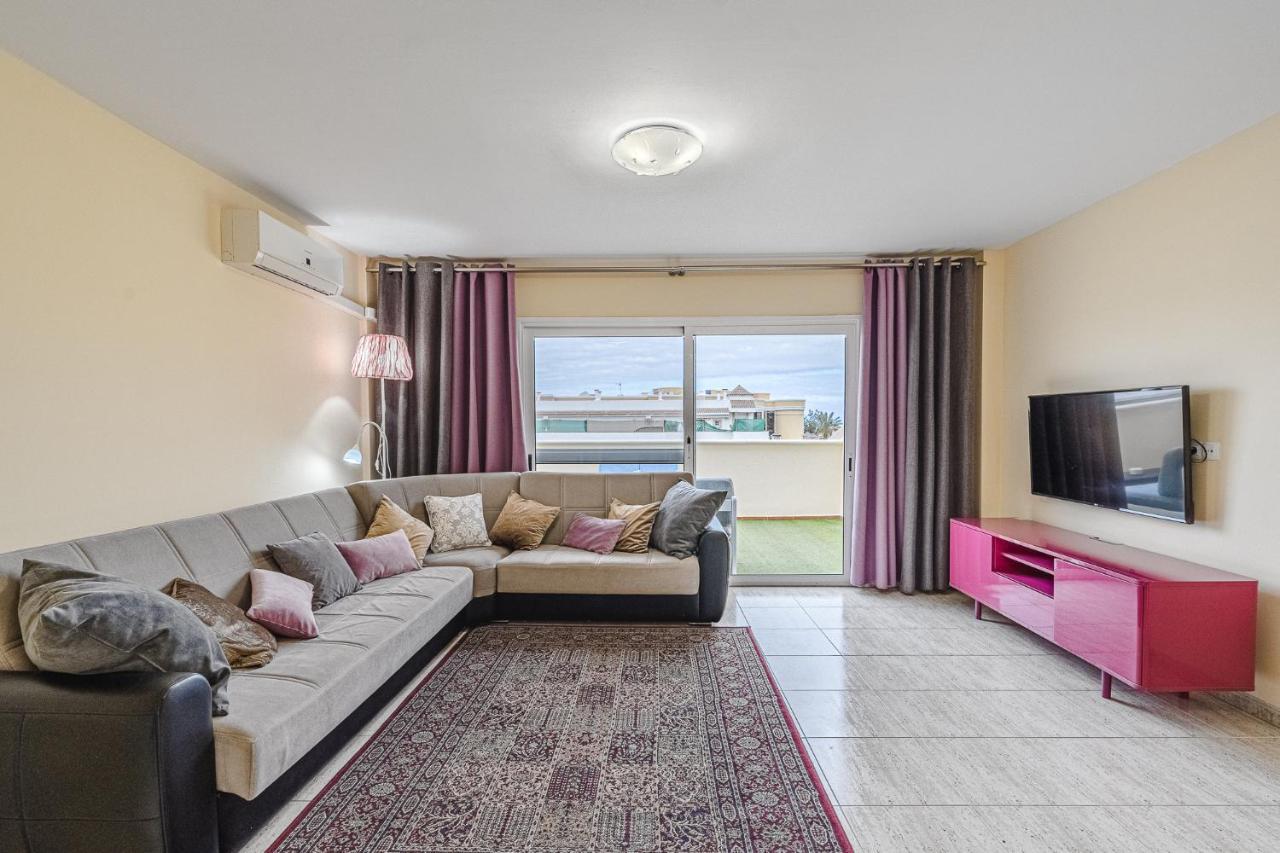 Red Large Family Apartment, Three Floors, 10 Guests Costa Adeje  Exterior photo